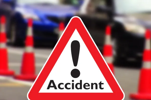 Un copil a ajuns la spital după ce a fost lovit pe trecerea de pietoni de un șofer beat care a fugit de la locul accidentului