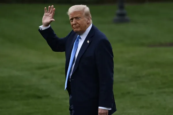 România încearcă să repare relația cu SUA după seria de gafe. Cine sunt cei doi trimiși speciali ai guvernului la Mar-a-Lago ca să stea de vorbă cu Trump