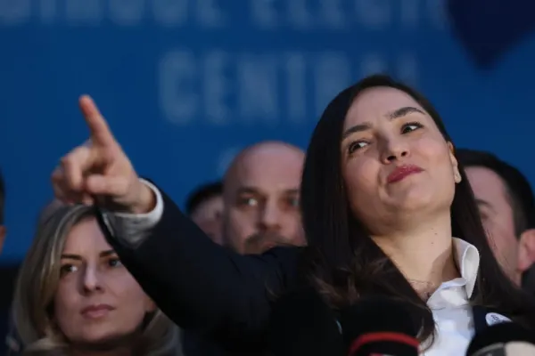 Șefa POT, declarații bombă! Trădătorii care vor puterea guvernării. ”E o mișcare ce ne arată că Nicușor e un jucător”