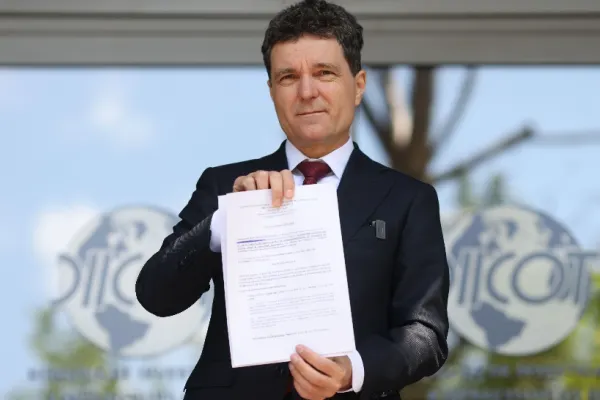 De ce a respins Biroul Electoral Central plângerea lui Nicușor Dan. Răspunsul oficial de la BEC. Pozele rămân în online