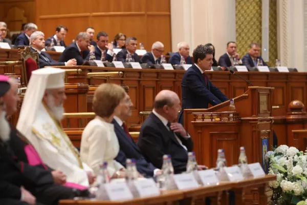 Jocurile lui Traian Băsescu: cum îl influențează pe Nicușor Dan în formarea guvernului