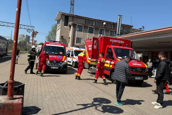 Dosar penal în urma accidentului feroviar din Gara Constanţa. Mai multe persoane au fost rănite după ce două trenuri s-au ciocnit