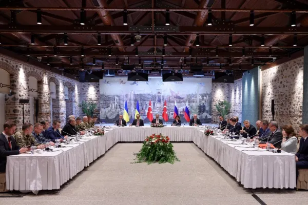 Negocieri pace Rusia-Ucraina. Cele 4 cerințe ale Kremlinului pentru a opri focul: dezvăluiri incendiare din spatele ușilor închise