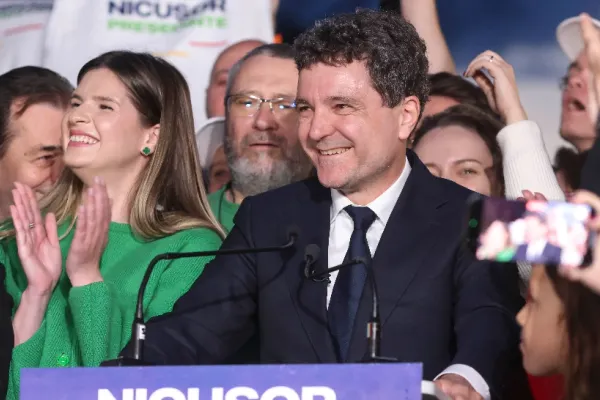 Nicușor Dan promite DESECRETIZAREA rapoartelor CSAT privind alegerile din 2024. Românii vor afla motivul ANULĂRII prezidențialelor