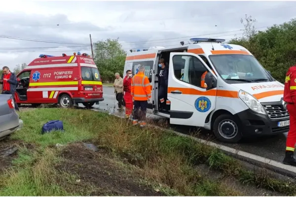 Accident între două mașini, într-o localitate din Gorj. Patru persoane au fost rănite
