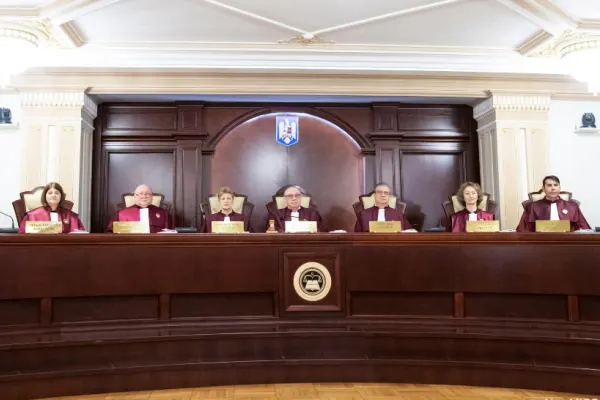 Veniturile fabuloase ale judecătorilor CCR. Ce au trecut în declarația de avere cei care apără pensiile nesimțite