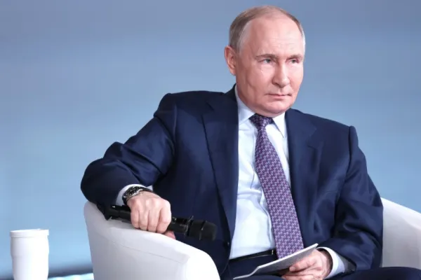 Vladimir Putin și-a făcut film documentar. Teme importante ca Ucraina, Occidentul și succesiunea „la tron” sunt abordate în cadrul peliculei