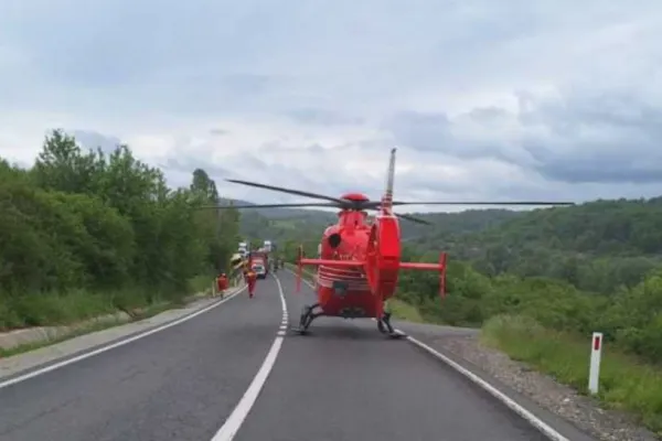 Accident în Sălaj, pe DN 1H. Salvatorii au chemat elicopterul SMURD pentru ajutor