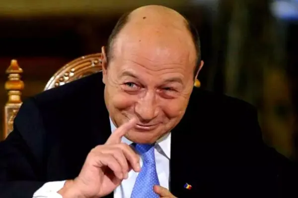 Bomba bombelor: Nicușor Dan îl reabilitează pe Traian Băsescu cu mâna CCR și îi redă toate privilegiile de fost președinte
