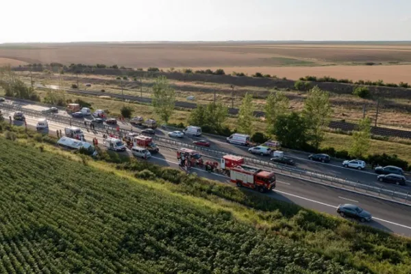 Doi copii în stare gravă, după accidentul de autocar: unul în stop cardiac, altul cu politraumatisme. Anunțul medicilor