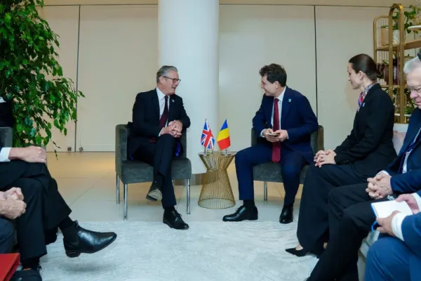 Nicușor Dan, întâlnire bilaterală cu premierul britanic Keir Starmer, la summitul NATO de la Haga