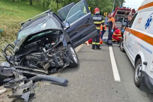 Tragedie în Hunedoara. O fetiță de 10 ani și bunica ei au murit într-un accident rutier