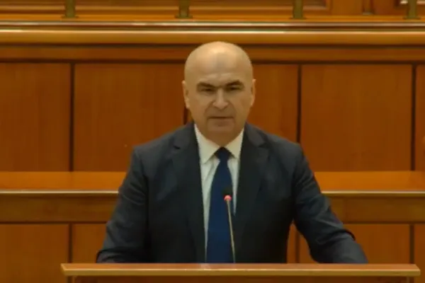 Ilie Bolojan, în plenul Parlamentului: ”Cetățenii așteaptă o schimbare de mentalitate. Eforturile de a aduce România pe linie de plutire va începe cu clientela politică”