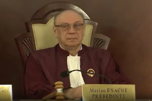 CULISELE STATULUI PARALEL. Aurelian Săvulescu, dezvăluiri-bombă despre relația dintre Ion Iliescu și fostul șef al CCR, Marian Enache: Îi datorează tot