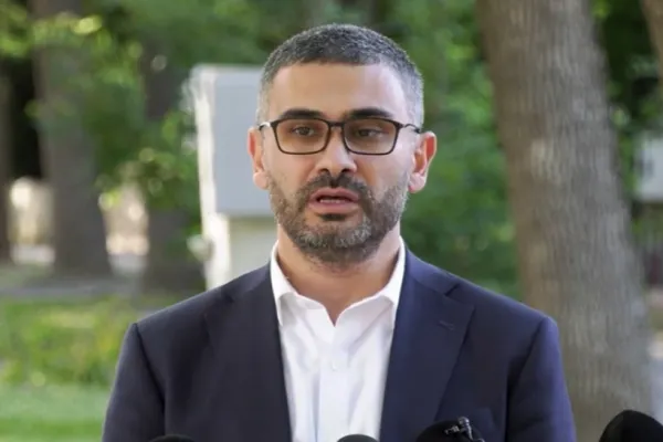 Noul ministru al Muncii se lăfăie în lux, în timp ce pensiile românilor rămân înghețate. Ce a scris Florin Manole în declarația de avere