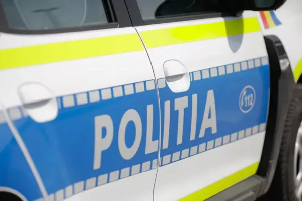 Incident șocant, la Casa de pensii: un bărbat a stropit cu benzină și a amenințat că dă foc