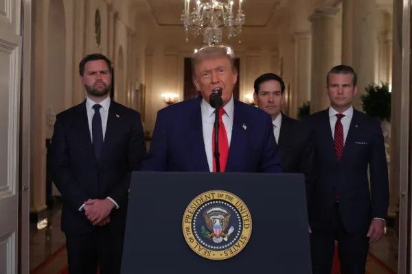 Anunțul lui Donald Trump din Biroul Oval, în direct, la Realitatea LIVE