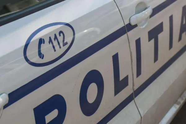 Incident în Dolj: un bărbat și-a amenințat soția și a tras asupra polițiștilor. Individul a rămas singur în casă cu cei 4 copii
