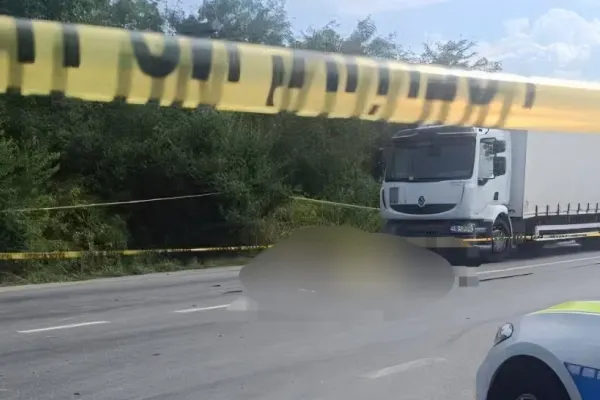 Polițist de 20 de ani, mort într-un accident tragic la Popești-Leordeni. Motocicleta sa a fost lovită în plin de un camion