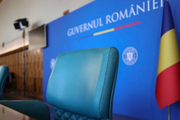 Sondaj INSOMAR: Încrederea societății în Guvernul Bolojan este la pământ! AUR conduce detașat în intenția de vot a românilor