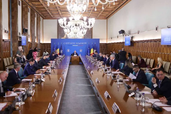 Guvernul se întrunește, ASTĂZI, în ședință. Miză uriașă pentru Ilie Bolojan