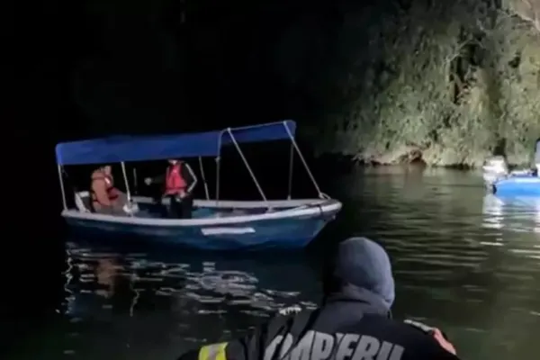 NEREGULI GRAVE după accidentul naval din Delta Dunării soldat cu 4 morți: barca avea mai mulți pasageri decât prevedea limita