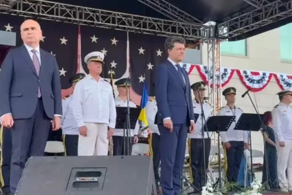 Nicușor Dan și Ilie Bolojan participă la recepția de Ziua Independenței, la Ambasada SUA - LIVE TEXT și VIDEO