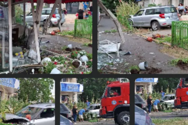 Accident grav în București. Două autoturisme s-au ciocnit într-o intersecție, iar unul a lovit o florărie de pe trotuar. Doi oameni au ajuns la spital