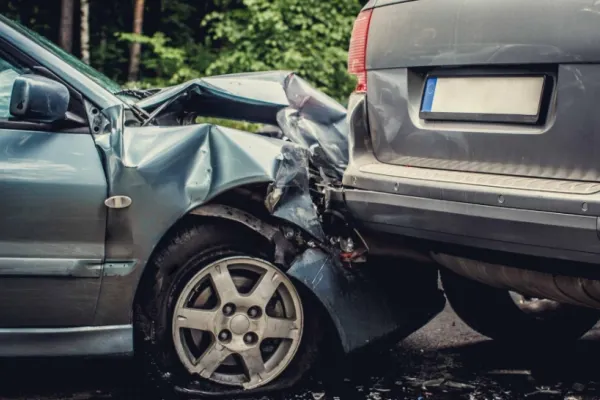 Care sunt cauzele accidentelor rutiere din România? Greșelile care ne costă vieți în trafic
