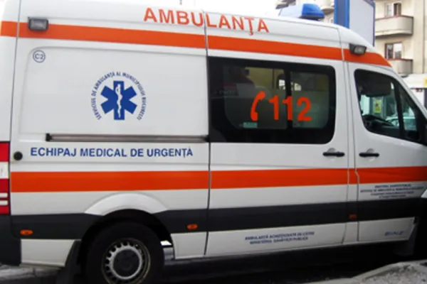 Accident grav în județul Constanța. 4 persoane grav rănite în urma ciocnirii unui autoturism cu o autoutilitară