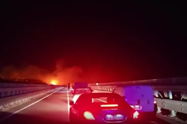 Destinație preferată de români, în flăcări. Intervenții urgente în Italia pentru stingerea incendiilor