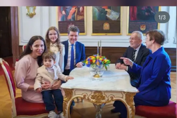 În plin scandal, Nicușor Dan e lăudat de liberali