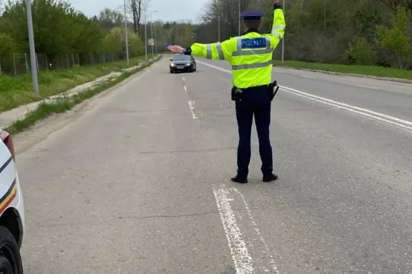Polițist care dirija traficul în Eforie Nord, accidentat de un șofer indisciplinat. Halucinant: bărbatul a sunat la 112 și a spus că agentul ar fi fost beat