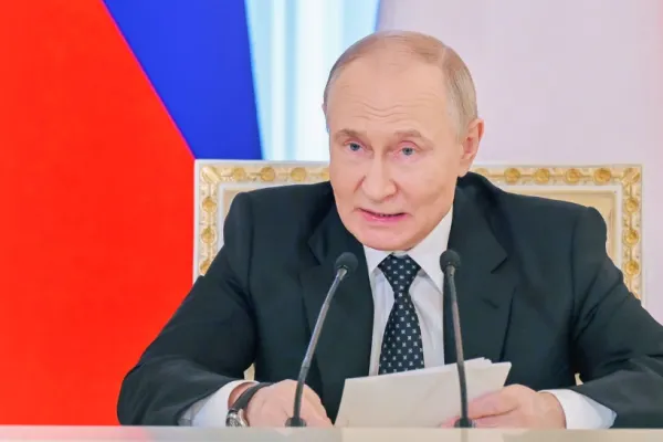 Supărat că Rusia a fost exclusă din competiție, Putin și-a făcut Eurovisionul rusesc și i-a invitat pe americani să participe