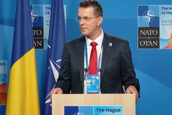 România își reafirmă sprijinul pentru Ucraina în cadrul unei întrevederi între ministrul Apărării și ambasadorul ucrainean