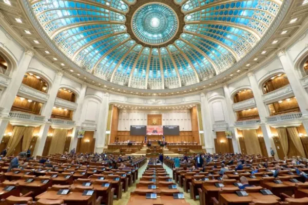 Senatul, în sesiune extraordinară: un proiect privind pensiile magistraților, în dezbatere. Două ordonanțe de urgență, pe agendă