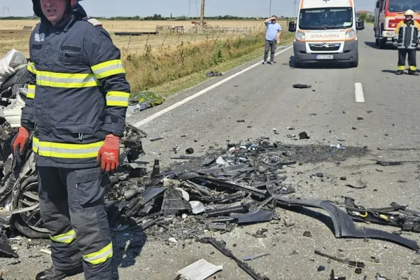Accident grav în județul Arad. Două persoane, o femeie și un bărbat, au decedat