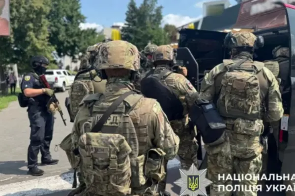 McDonald’s din Ucraina, scena unui atac armat: atacatorul s-a refugiat în toaletă. Momente de groază