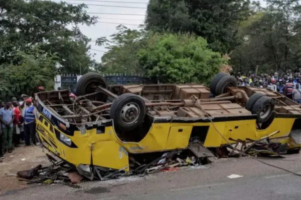 25 de persoane din aceeași familie au murit când se întorceau de la o înmormântare, într-un accident de autobuz