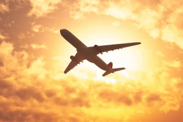 Zboruri suspendate în Orientul Mijlociu: Qatar suspendă cursele până pe 10 martie, Wizz Air până pe 7 martie. Fly Dubai zboară doar spre Rusia