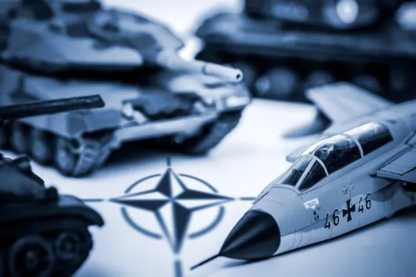 Record de investiții în NATO: Statele europene și Canada au alocat cu 20% mai mulți bani pentru apărare în 2025