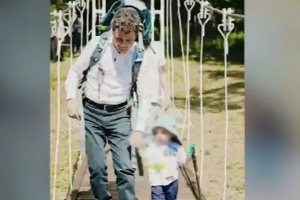 Absent nemotivat! Nicușor Dan merge la școală ca părinte, nu ca președinte