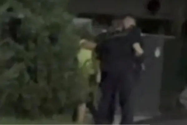 Acuzații grave aduse unor polițiști: o femeie de 57 de ani spune că a fost bătută de oamenii legii