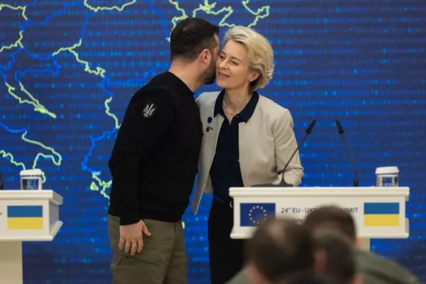 Ursula von der Leyen îl va însoți pe Zelenski la întâlnirea cu Trump de la Washington. Cine va mai lua parte la discuțiile din Biroul Oval