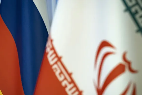 Rupturi în lanțul de iubire Rusia-Iran. Alianța cu Putin, catalogată drept „inutilă” și rușii, acuzați de trădare