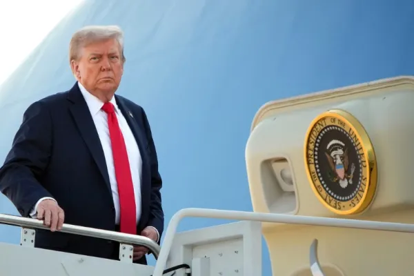 Trump a vorbit la telefon cu aliatul lui Putin înainte să plece la întâlnirea din Alaska