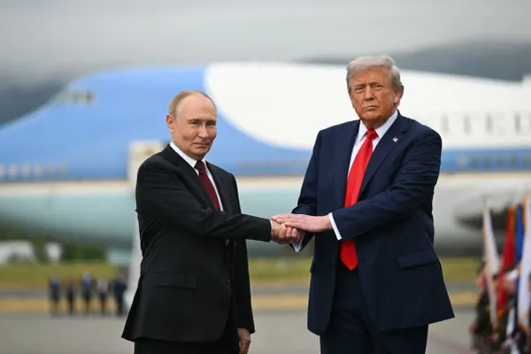 Putin l-a felicitat pe Trump de Ziua Independenţei SUA: „Îţi doresc, Donald, sănătate, bunăstare şi succes”