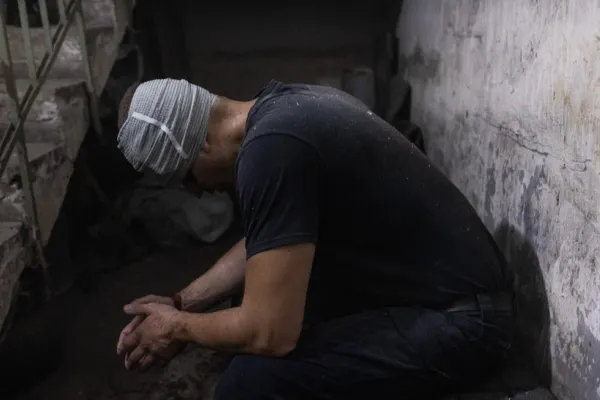 Traumele conflictului din Ucraina au făcut să explodeze criminalitatea în Rusia. Foștii combatanți au comis peste 400 de omoruri