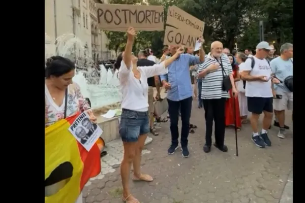 Sfidarea reziștilor. Protestează în zi de doliu național VIDEO