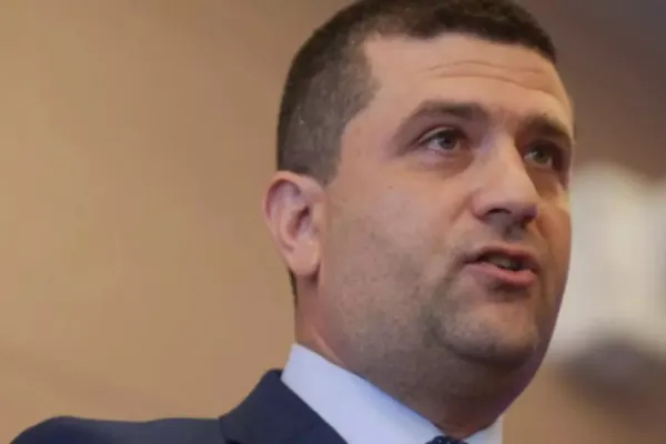 Deputatul AUR Fabian Radu, atac la ministrul Apărării: „Declarațiile lui Radu Miruță sunt grave, periculoase și profund iresponsabile”